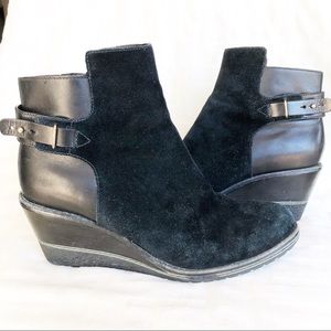 Cole Haan Rayna wedge booties w Nike Air cushioning, Size 9.5